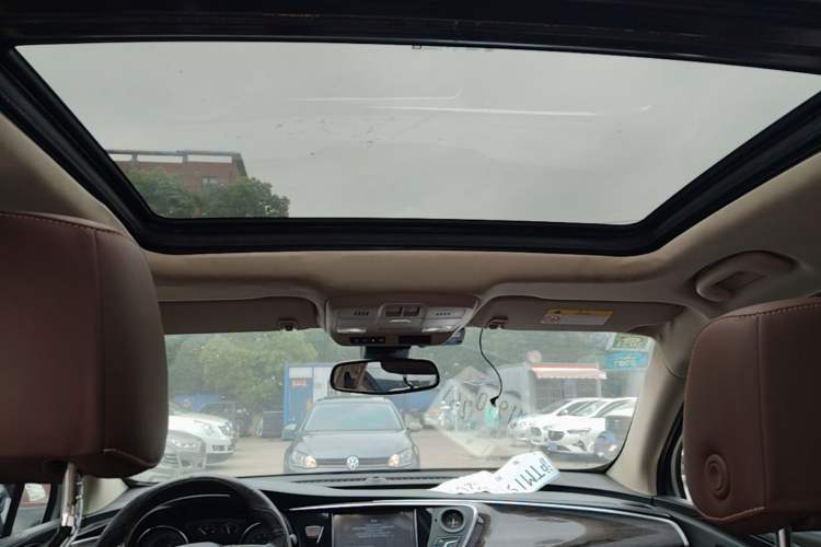 Used Buick Envision 2017 28T Four-Wheel Drive Luxury Model Headliner
