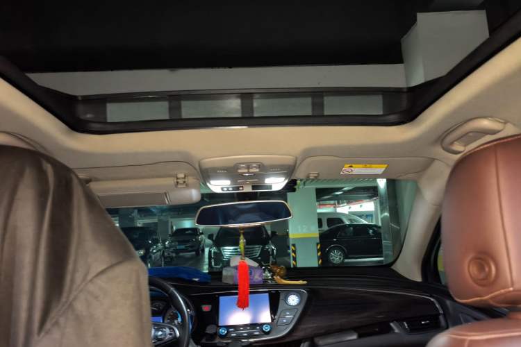 Used Buick Envision 2017 28T Four-Wheel Drive Elite Model Headliner