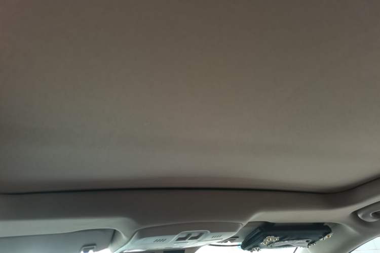 Used Buick Envision 2017 28T Four-Wheel Drive Elite Model Headliner