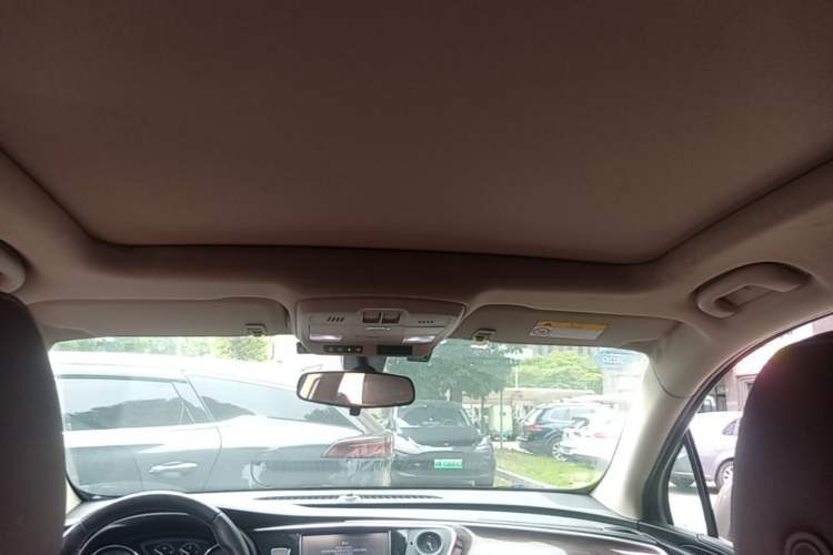 Used Buick Envision 2017 20T Two-Wheel Drive Luxury Model Headliner