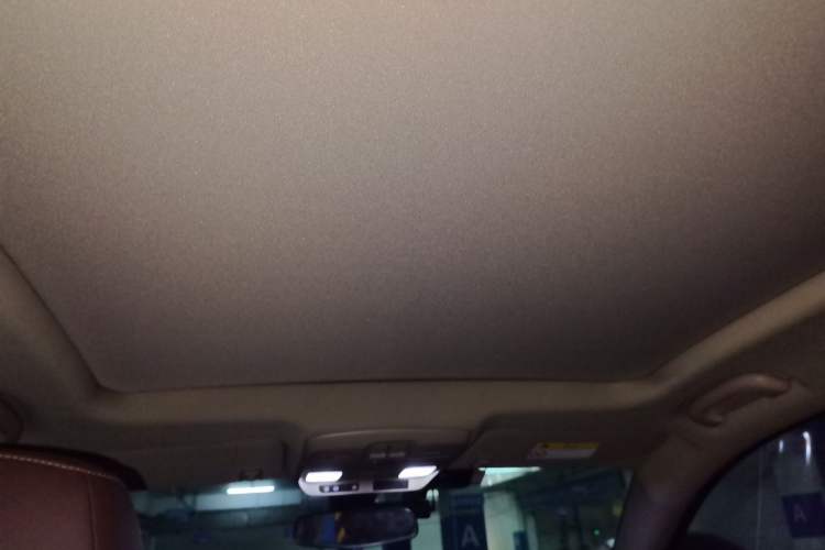 Used Buick Envision 2017 28T Four-Wheel Drive Elite Model Headliner