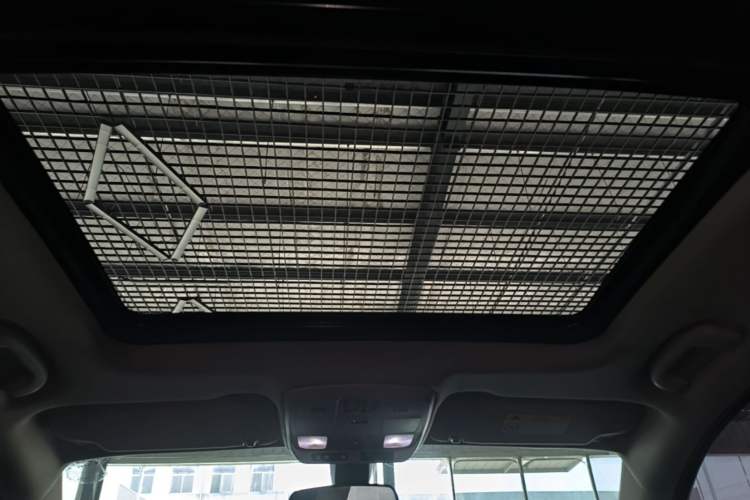Used Buick Envision 2017 28T Four-Wheel Drive Elite Model Headliner