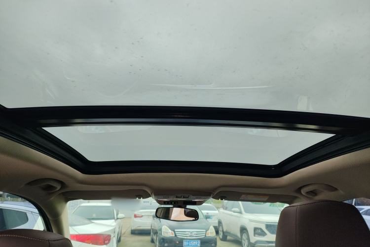 Used Buick Envision 2017 28T Four-Wheel Drive Elite Model Headliner