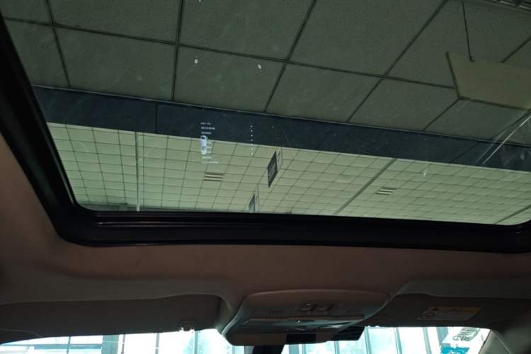 Used Buick Envision 2017 20T Two-Wheel Drive Leading Version Headliner