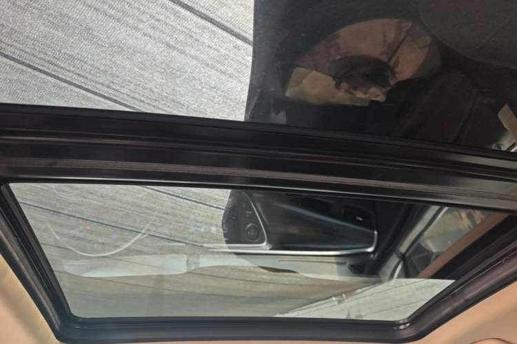Used Buick Envision 2017 20T Two-Wheel Drive Elite Version Headliner