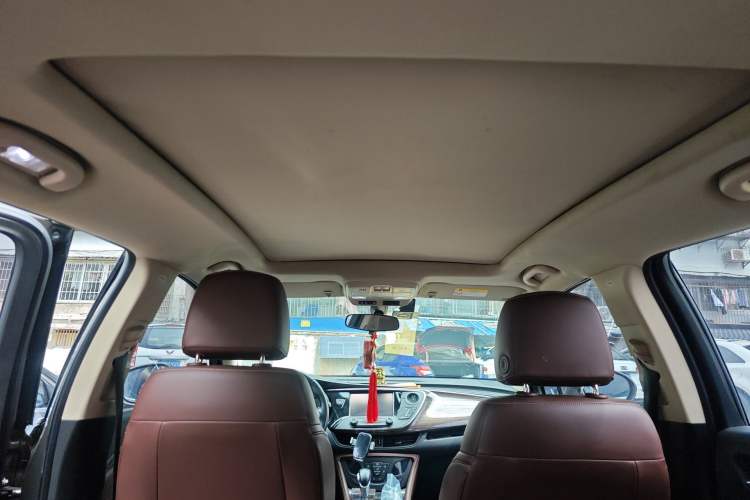 Used Buick Envision 2017 20T Two-Wheel Drive Luxury Model Headliner