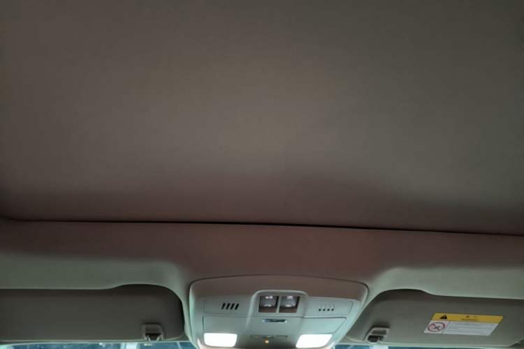Used Buick Envision 2017 28T Four-Wheel Drive Elite Model Headliner