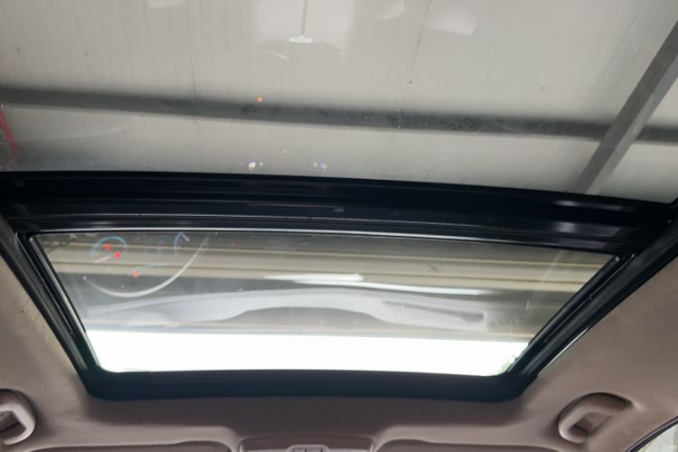 Used Buick Envision 2017 28T Four-Wheel Drive Elite Model Headliner