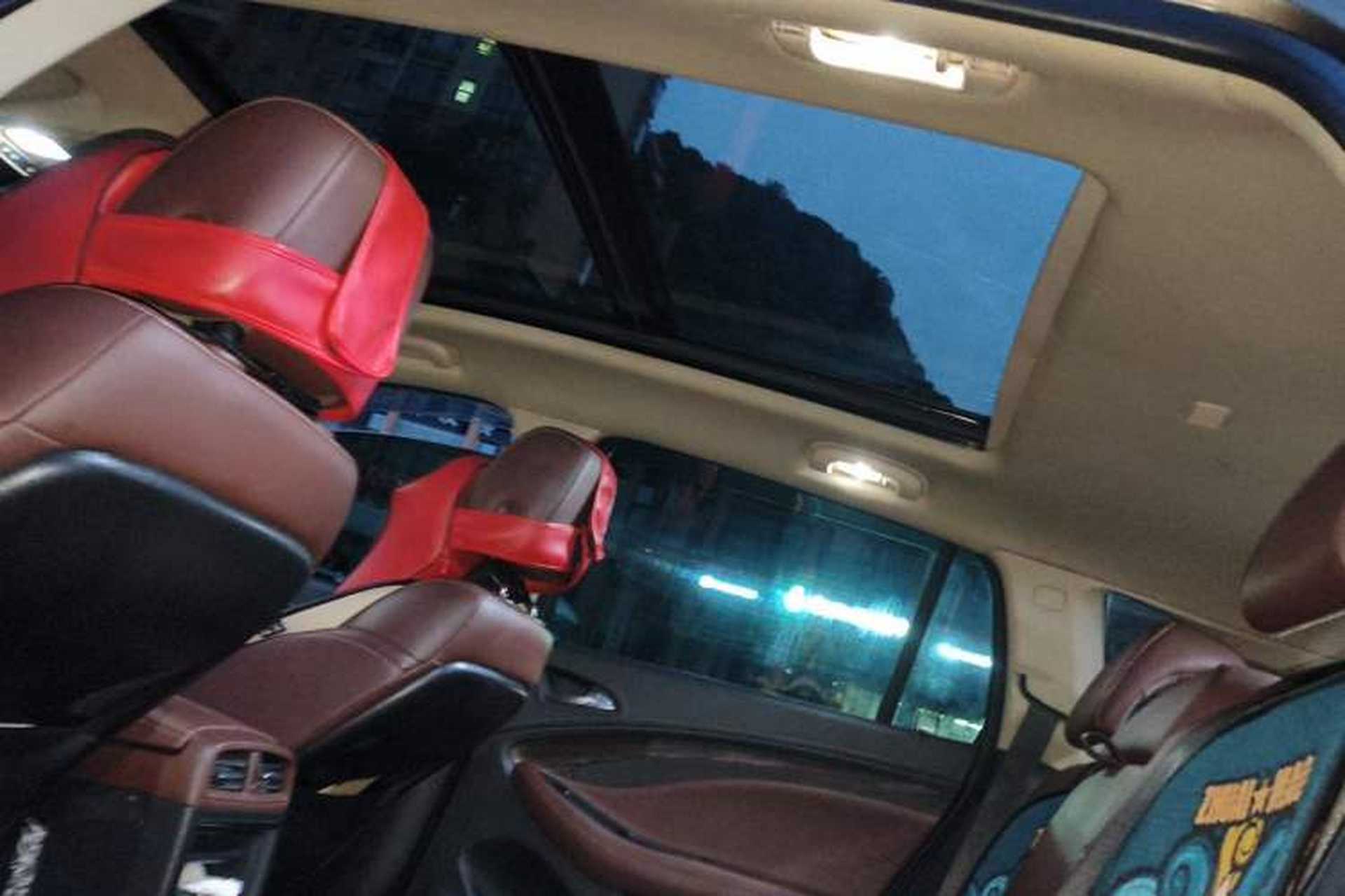 Used Buick Envision 2017 28T Four-Wheel Drive Luxury Model Headliner