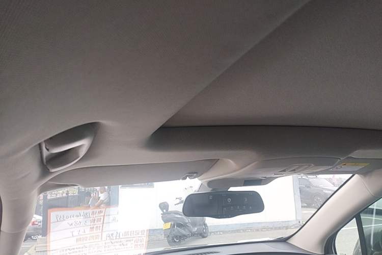 Used Buick Envision 2017 20T Two-Wheel Drive Leading Version Headliner