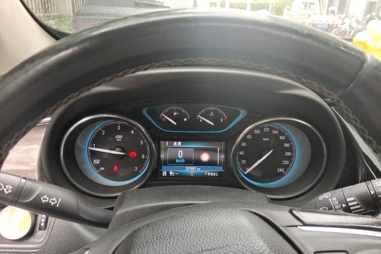 Used Buick Envision 2017 28T Four-Wheel Drive Luxury Model Instrument Cluster