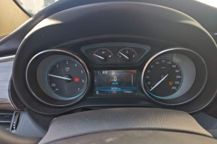 Used Buick Envision 2017 20T Two-Wheel Drive Luxury Model Instrument Cluster