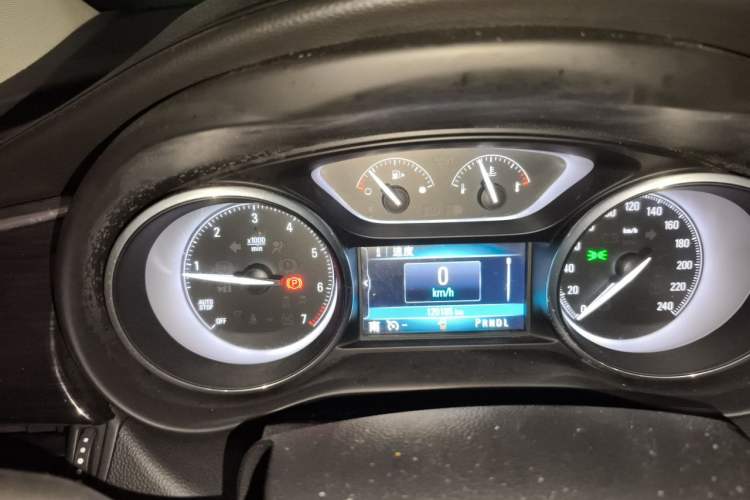 Used Buick Envision 2017 28T Four-Wheel Drive Elite Model Instrument Cluster