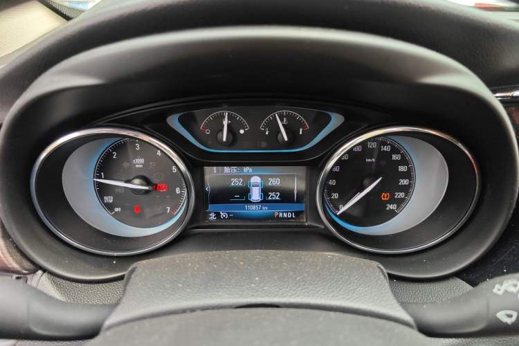 Used Buick Envision 2017 20T Two-Wheel Drive Luxury Model Instrument Cluster