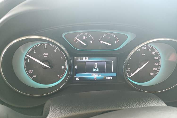 Used Buick Envision 2017 28T Four-Wheel Drive Elite Model Instrument Cluster