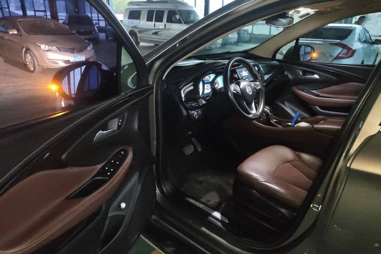 Used Buick Envision 2017 28T Four-Wheel Drive Elite Model Interior 3