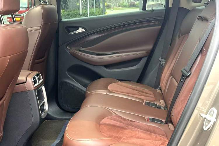 Used Buick Envision 2017 28T Four-Wheel Drive Elite Model Interior 3