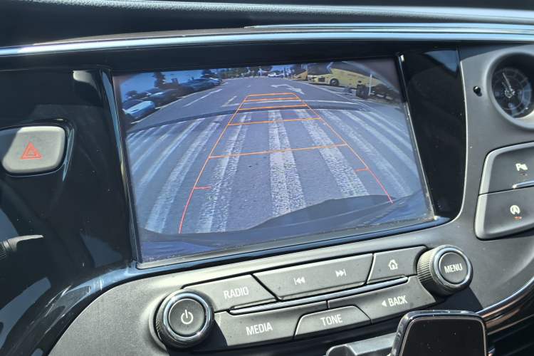 Used Buick Envision 2017 20T Two-Wheel Drive Elite Version Interior 5
