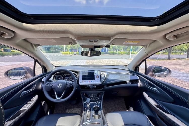 Used Buick Envision 2017 20T Two-Wheel Drive Leading Version Interior 8