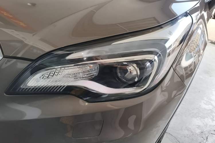 Used Buick Envision 2017 28T Four-Wheel Drive Elite Model Left Front Headlight