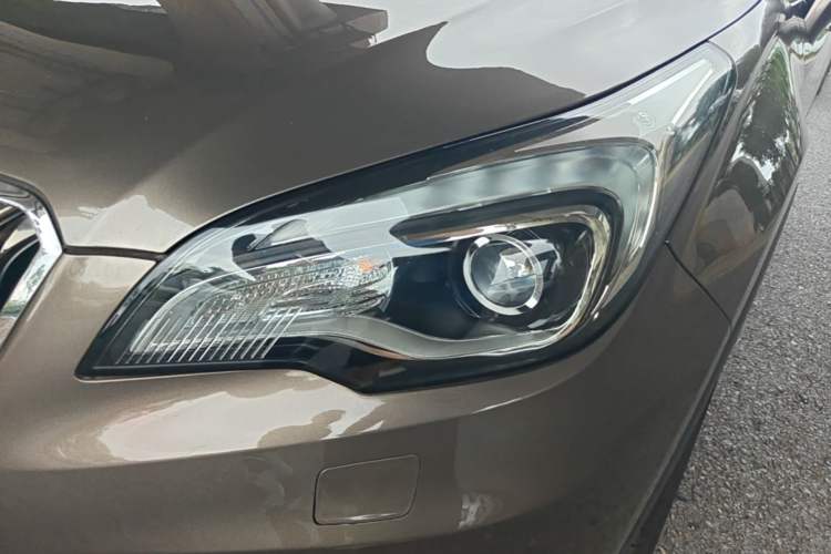 Used Buick Envision 2017 28T Four-Wheel Drive Elite Model Left Front Headlight