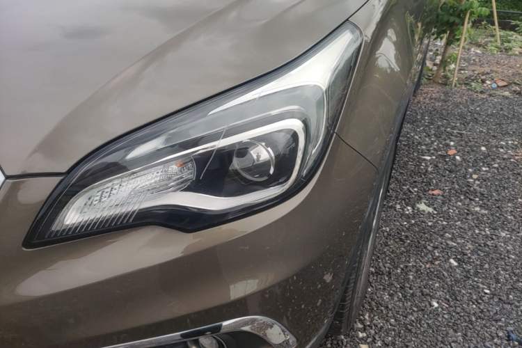 Used Buick Envision 2017 20T Two-Wheel Drive Leading Version Left Front Headlight