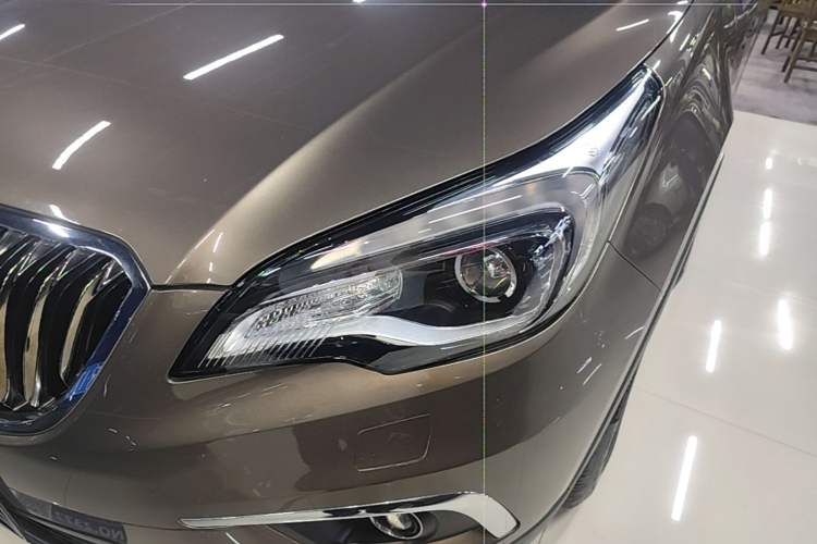 Used Buick Envision 2017 28T Four-Wheel Drive Elite Model Left Front Headlight