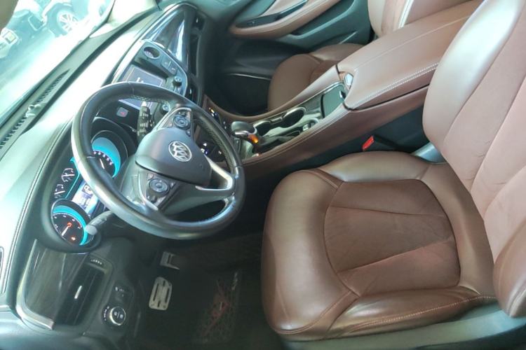 Used Buick Envision 2017 28T Four-Wheel Drive Elite Model Left Front Seat