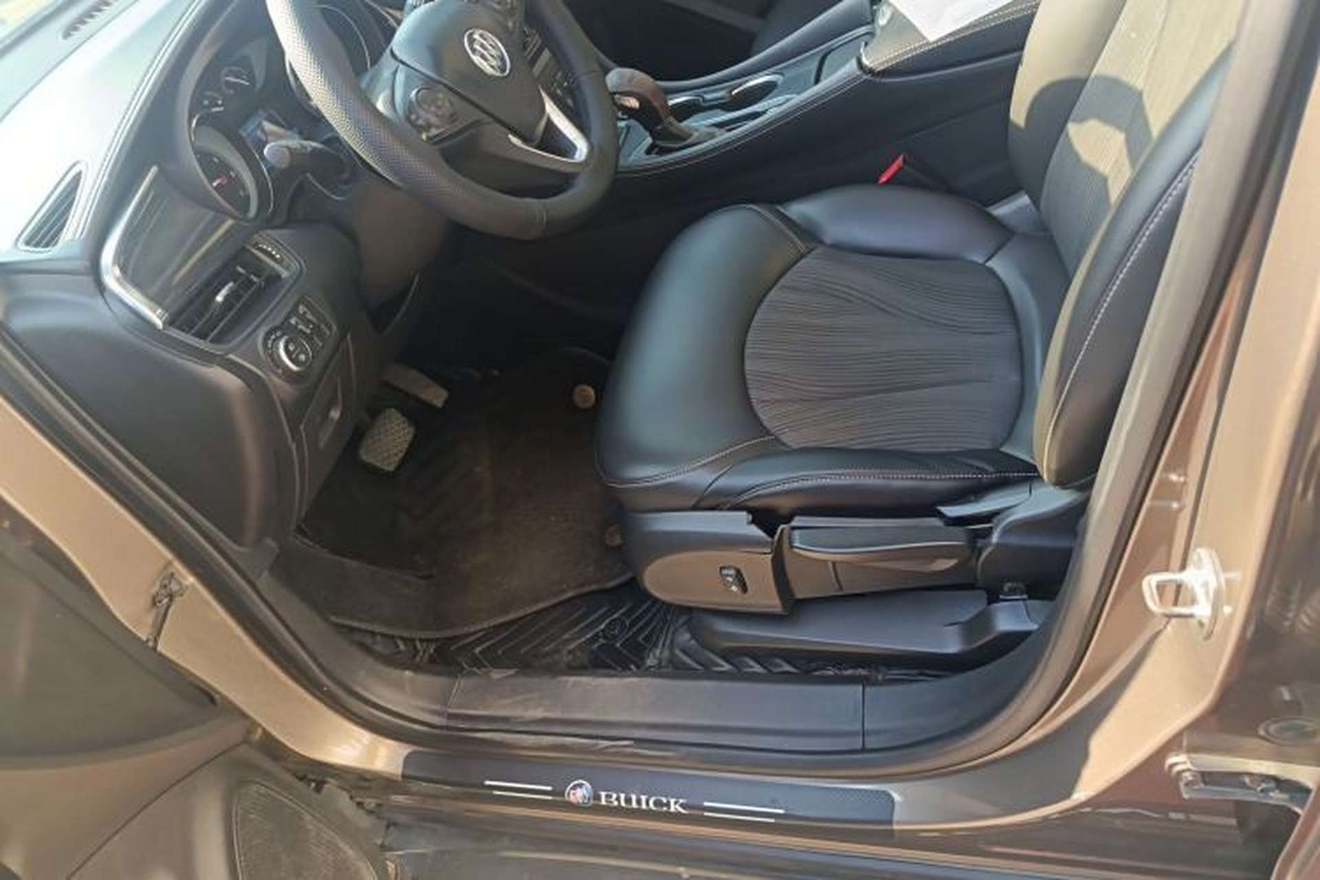 Used Buick Envision 2017 20T Two-Wheel Drive Leading Version Left Front Seat