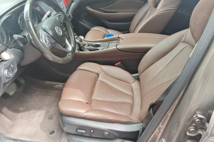 Used Buick Envision 2017 28T Four-Wheel Drive Luxury Model Left Front Seat