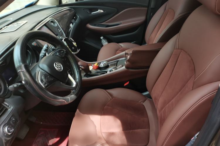 Used Buick Envision 2017 28T Four-Wheel Drive Elite Model Left Front Seat