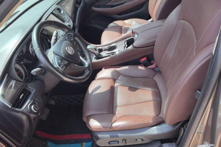 Used Buick Envision 2017 28T Four-Wheel Drive Luxury Model Left Front Seat
