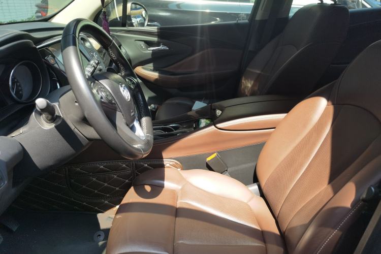 Used Buick Envision 2017 28T Four-Wheel Drive Luxury Model Left Front Seat