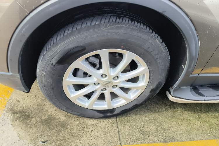 Used Buick Envision 2017 20T Two-Wheel Drive Elite Version Left Front Wheel Hub