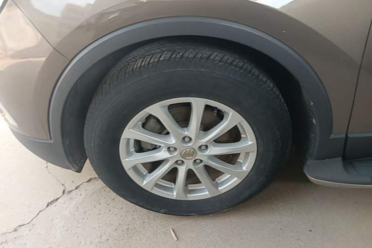 Used Buick Envision 2017 20T Two-Wheel Drive Elite Version Left Front Wheel Hub
