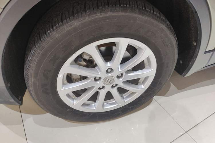 Used Buick Envision 2017 20T Two-Wheel Drive Luxury Model Left Front Wheel Hub