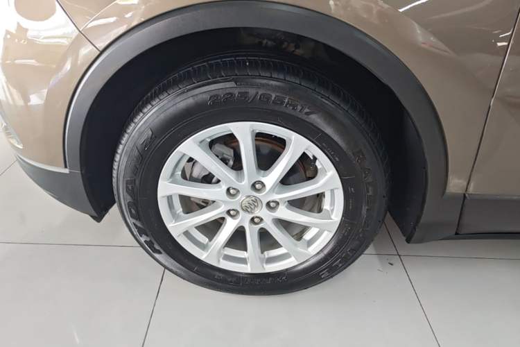 Used Buick Envision 2017 20T Two-Wheel Drive Elite Version Left Front Wheel Hub