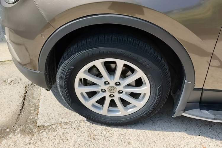 Used Buick Envision 2017 20T Two-Wheel Drive Luxury Model Left Front Wheel Hub
