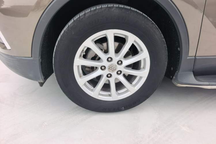 Used Buick Envision 2017 20T Two-Wheel Drive Elite Version Left Front Wheel Hub