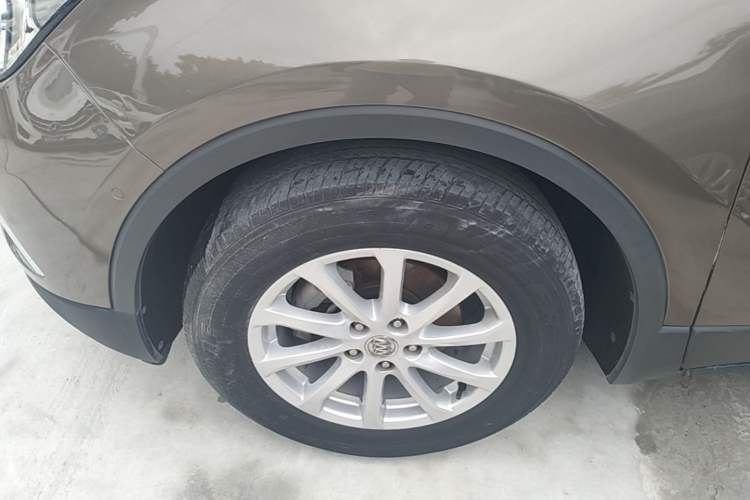 Used Buick Envision 2017 20T Two-Wheel Drive Luxury Model Left Front Wheel Hub