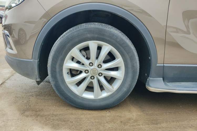 Used Buick Envision 2017 28T Four-Wheel Drive Elite Model Left Front Wheel Hub