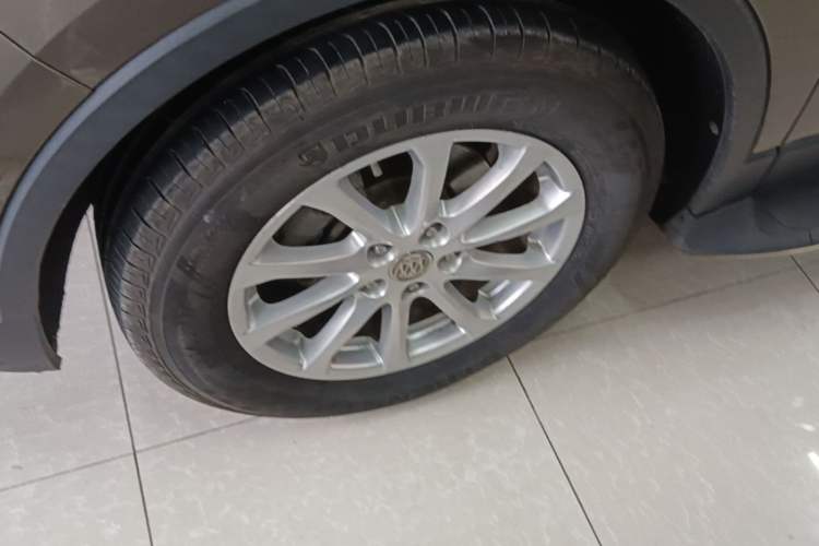 Used Buick Envision 2017 20T Two-Wheel Drive Elite Version Left Front Wheel Hub