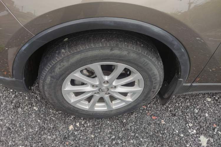 Used Buick Envision 2017 20T Two-Wheel Drive Leading Version Left Front Wheel Hub