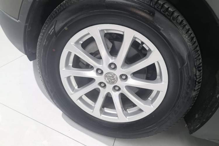 Used Buick Envision 2017 20T Two-Wheel Drive Elite Version Left Front Wheel Hub
