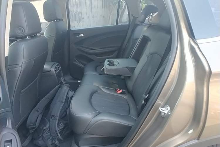 Used Buick Envision 2017 20T Two-Wheel Drive Leading Version Left Rear Seat