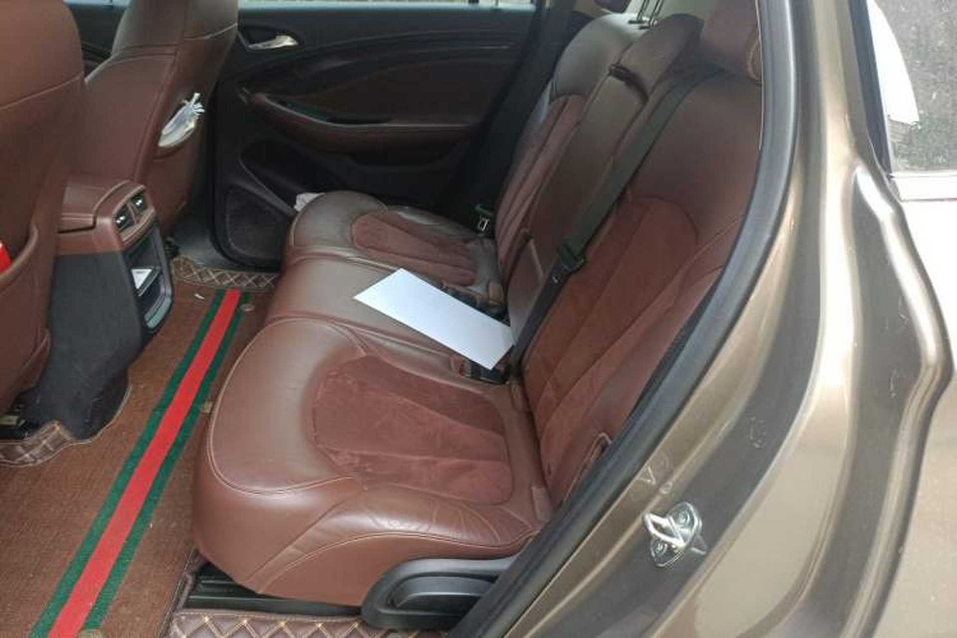 Used Buick Envision 2017 28T Four-Wheel Drive Elite Model Left Rear Seat