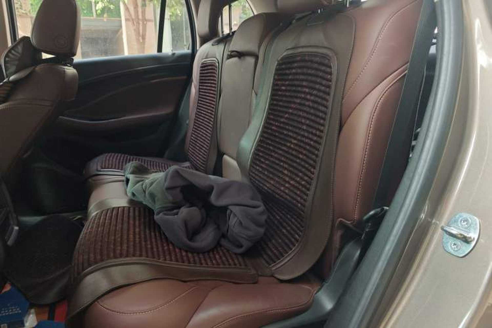Used Buick Envision 2017 28T Four-Wheel Drive Elite Model Left Rear Seat