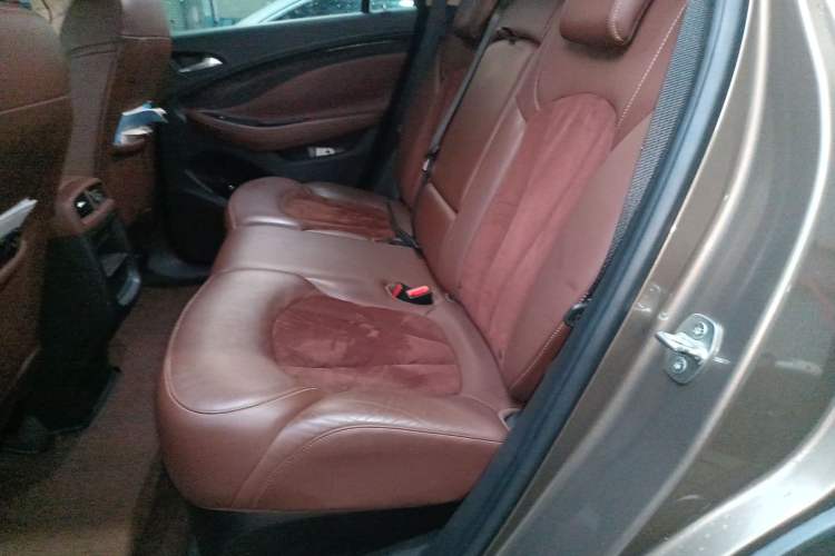 Used Buick Envision 2017 20T Two-Wheel Drive Elite Version Left Rear Seat