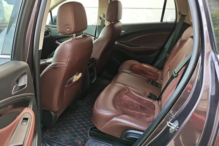 Used Buick Envision 2017 28T Four-Wheel Drive Elite Model Left Rear Seat