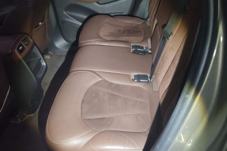 Used Buick Envision 2017 28T Four-Wheel Drive Elite Model Left Rear Seat